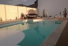 Pool München mit Poolabdeckung
