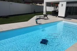 Pool München mit Poolroboter